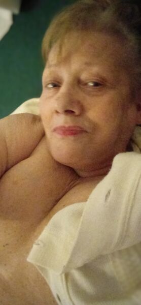 Doamna matura ofer companie,